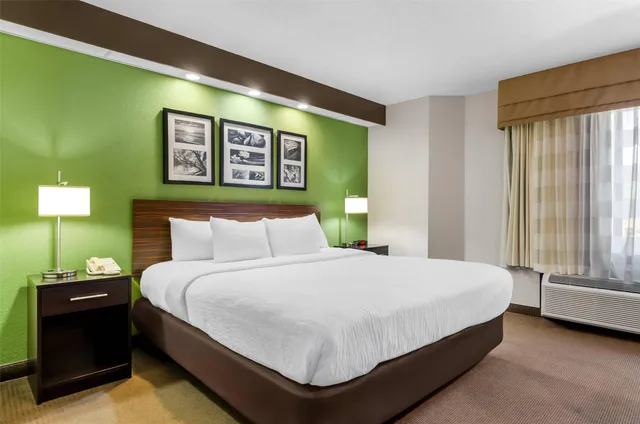 غرفة بسرير كينج، Sleep Inn Beaver- Beckley 1/4