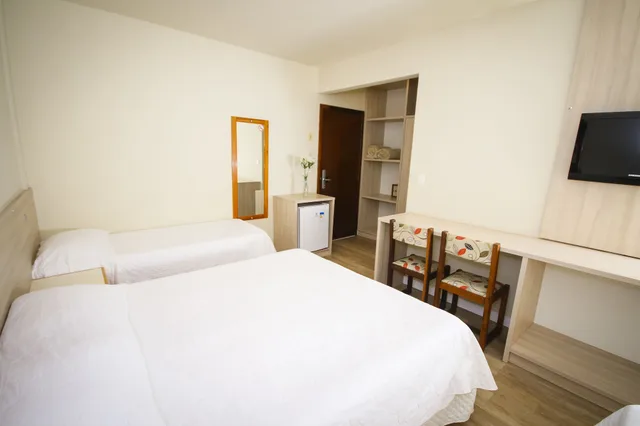 Standard, Quadruple, 4 Beds, Hotel Geranium 4/10