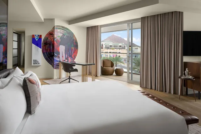 Wonderful, King Bed, Accessible، W Scottsdale 3/5