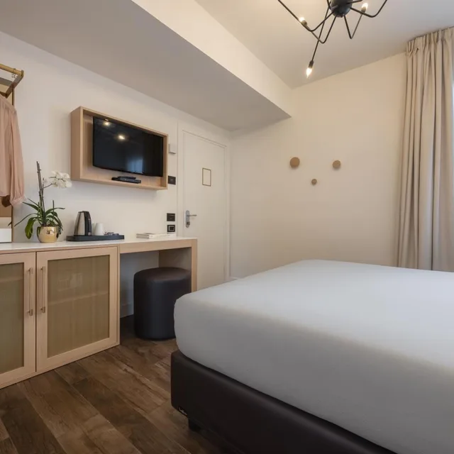 غرفة بسرير مزدوج أو سريرين منفصلين، Hotel Globus 3/5