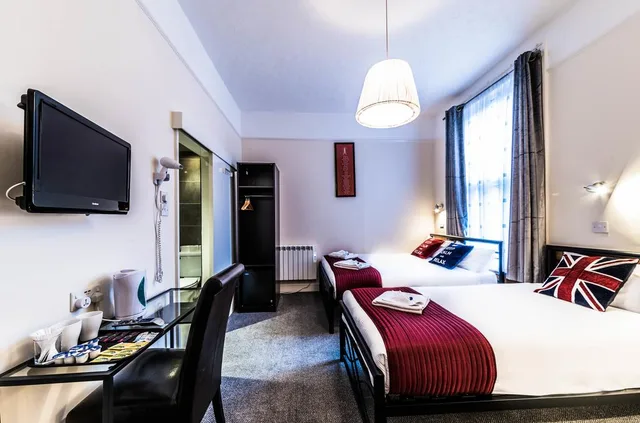 غرفة رباعية، Hellenic Hotel London by Saba 1/1