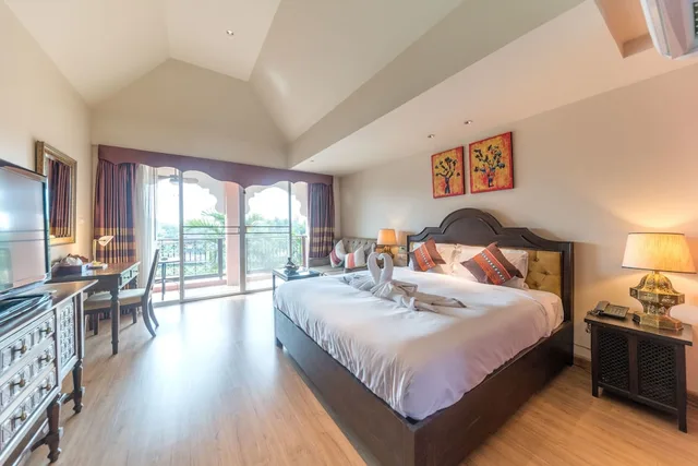 غرفة سوبيريور بسرير كوين بإطلالة على الحديقة بشرفة، Sheik Hotel 1/3