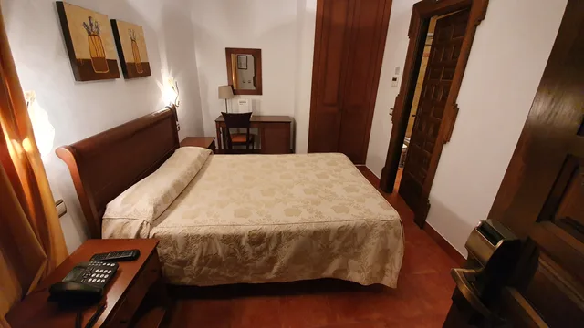 Inner, Double Bed، Coso Viejo Hotel 2/6