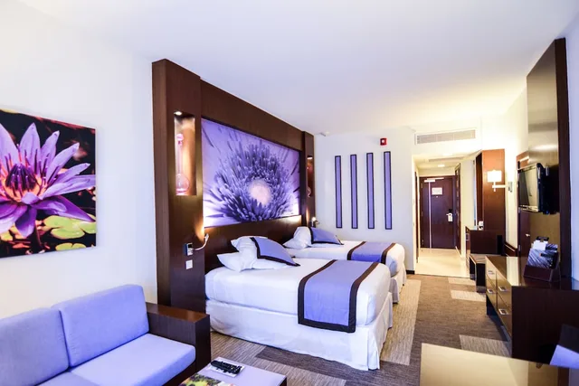 غرفة ديلوكس عائلية بسريرين منفصلين مع أريكة، Riu Plaza Panama 7/10