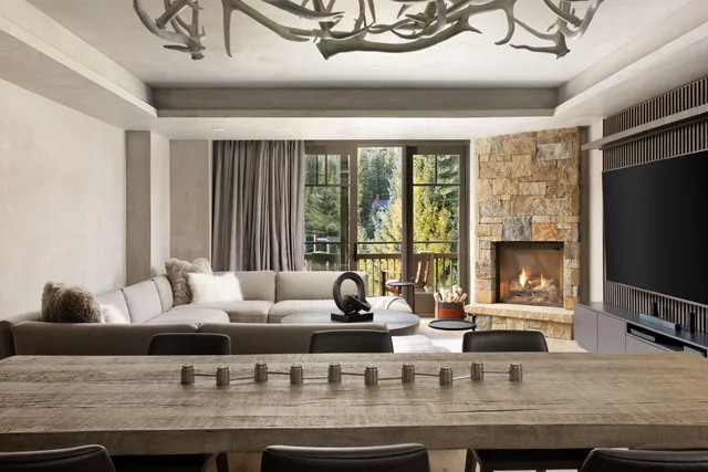 غرفة بريميير بسرير مزدوج، Four Seasons Resort and Residences Vail 1/2