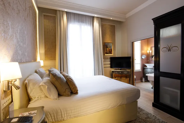 غرفة ديلوكس كبيرة بسرير كوين، Hotel & Spa Le Grand Monarque, BW Premier Collection 8/10