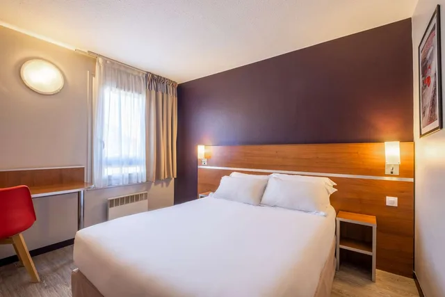 غرفة بسرير مزدوج، Comfort Hotel Linas Montlhery 1/3