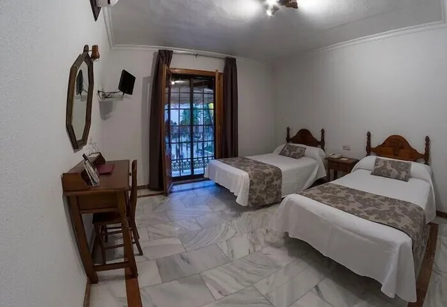 Room, Queen Bed, Hotel La Pinta 2/4