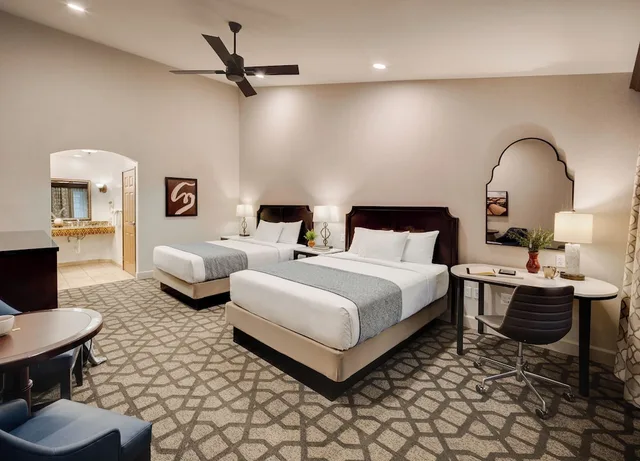 جناح استوديو داخلي بسريرين كوين بإطلالة، Ayres Hotel Redlands 1/3