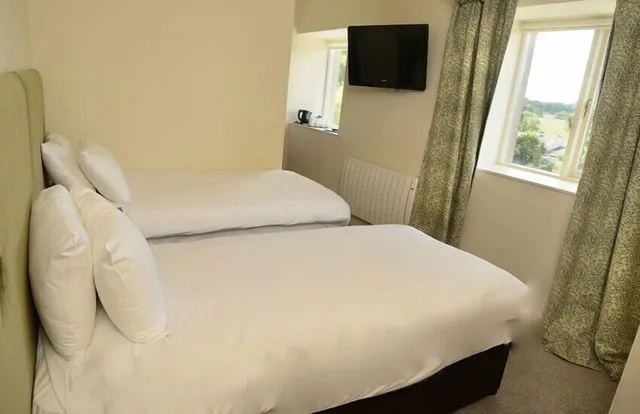 غرفة عائلية بسرير كينج وسرير بطابقين، Cuckoo Brow Inn 2/4