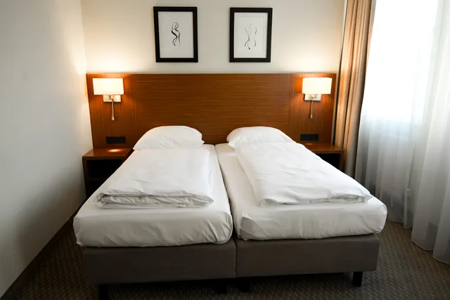 غرفة قياسية بسرير مزدوج أو سريرين منفصلين، Sylter Hof Hotel 6/8
