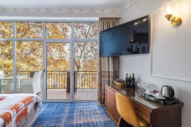 غرفة قياسية بسريرين منفصلين بشرفة، River Side Tbilisi Boutique Hotel 10/10