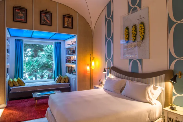 جناح جونيور بإطلالة على الفناء، Capri Tiberio Palace - The Leading Hotels of the World 1/4