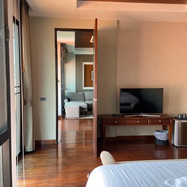 Suite, Yotaka Bangkok Hotel 6/10