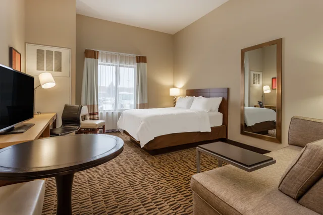 Studio, Suite, Queen Bed, Accessible, Hawthorn Suites By Wyndham Fargo 2/3