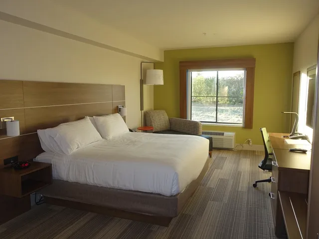 غرفة قياسية، Holiday Inn Express Suites Brentwood 1/4
