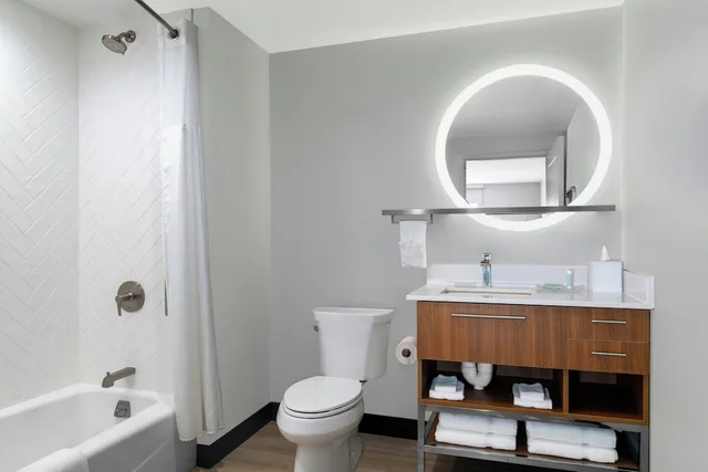 studio, 2 queen beds, corner, Towneplace Suites By Marriott Norfolk 3/3
