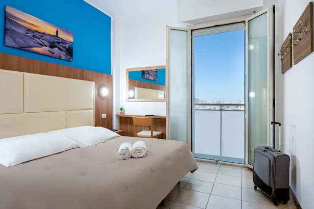 غرفة اقتصادية بسرير مزدوج أو سريرين منفصلين، Hotel Figaro 1/5