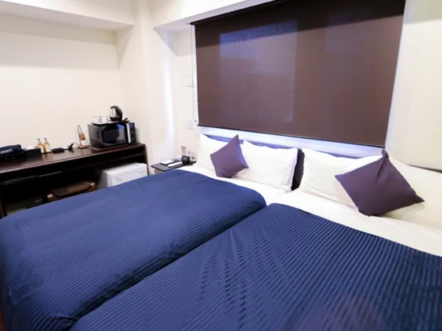 غرفة بسريرين منفصلين للمدخنين، Hotel Livemax Ueno-Ekimae 2/4