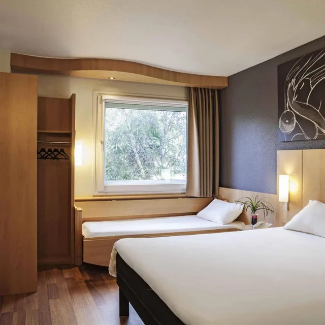 غرفة ثلاثية بسرير فردي، IBIS BARCELONA CORNELLA 3/10