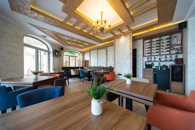 Vila Royal Crown، Subotica 35/50