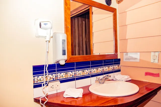 5 Bedrooms, House, 5 Queen and Twin Beds، Claro De Luna 3/7