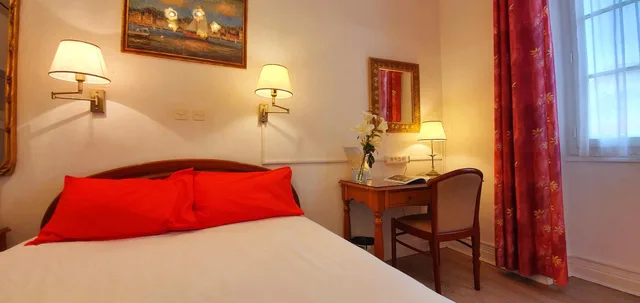 غرفة ثلاثية بحوض استحمام، Richelieu Hotel 3/4