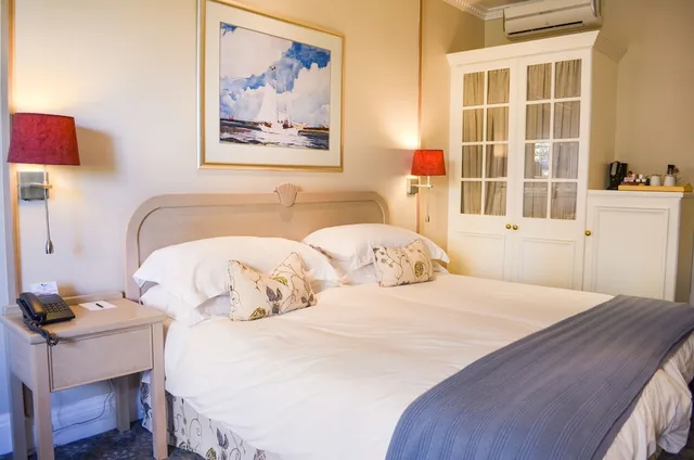 Room, Double Bed, Lateral Side Sea View، The Beach Hotel 2/7