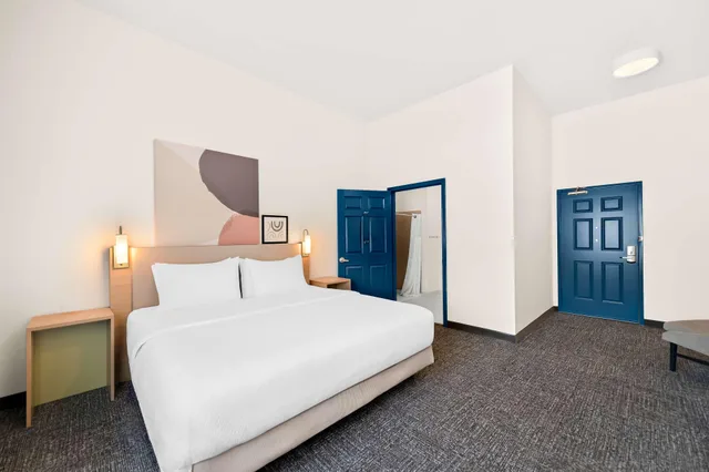 غرفة بسرير مزدوج لذوي الإعاقة، Spark by Hilton Longview 2/4