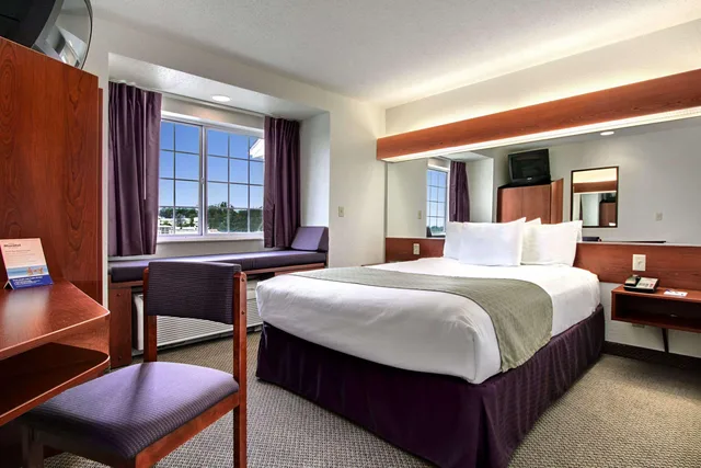 Suite, Queen Bed, Microtel Inn And Suites Bridgeport 1/1