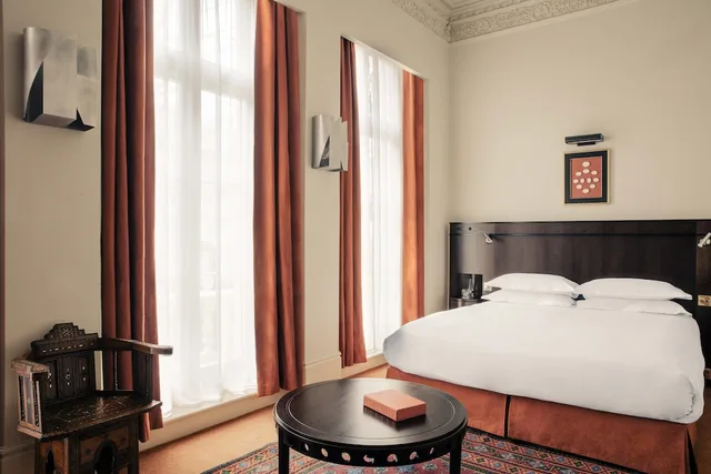 جناح غراند بسرير كينج مع أريكة، Grand Hotel Bellevue London 1/2