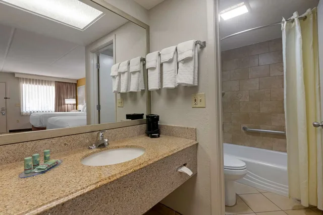 غرفة بسريرين كوين للمدخنين، Best Western Inn of Palatka 7/8