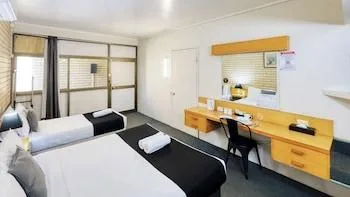 غرفة أساسية بسريرين منفصلين، TROPICAL GATEWAY MOTOR INN 1/1