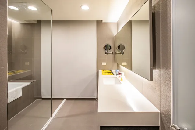 غرفة رباعية بسريرين مزدوجين بشرفة، Mega Hotel Chiayi (ex. Hotel Discover) 6/6