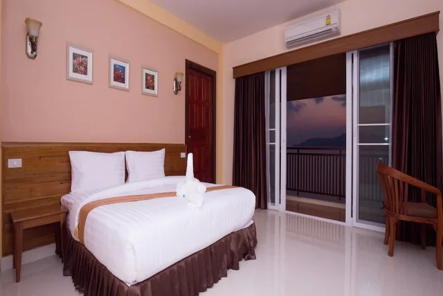 غرفة قياسية بسرير مزدوج بإطلالة على البحر، Royal Hill Satun Hotel 6/7