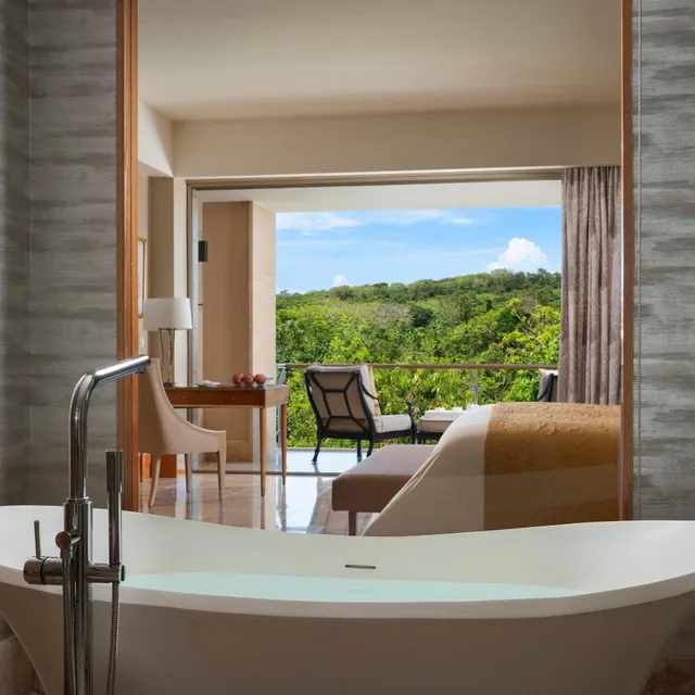 غرفة غراند ديلوكس بسرير كينج، Mulia Resort Nusa Dua Bali 3/3