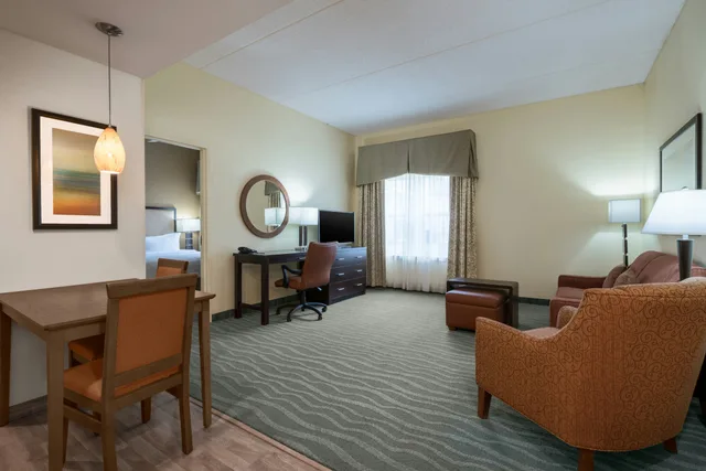 جناح بريميوم بسرير كينج لذوي الإعاقة، Homewood Suites by Hilton Philadelphia-Valley Forge 2/2