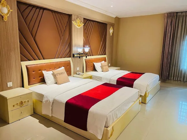 Deluxe, Twin Beds, You Eng Hotel 3/8