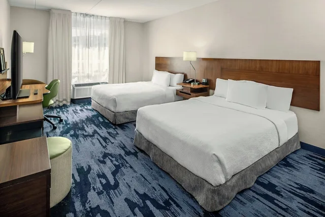 غرفة بسريرين كوين لذوي الإعاقة، Fairfield Inn And Suites By Marriott Edmonton North 1/5