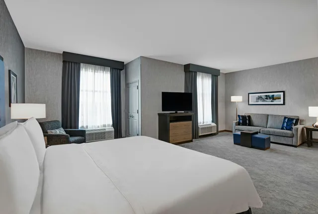 استوديو بسرير كينج لذوي الإعاقة، Homewood Suites by Hilton Edison Woodbridge 1/4