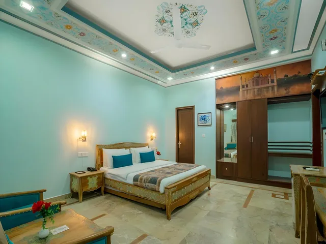 Super, Deluxe, Pool View، Marugarh 1/4