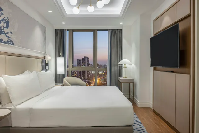 Junior Suite, Hilton Mall of Istanbul 1/3