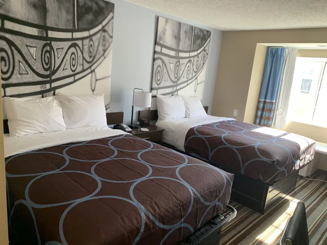 Basic, 2 Queen Beds, Super 8 by Wyndham Joliet 3/10