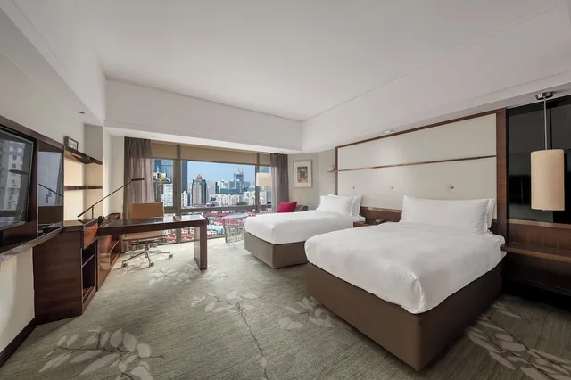 غرفة كلاسيكية بسريرين منفصلين، Intercontinental Shanghai Pudong 1/5