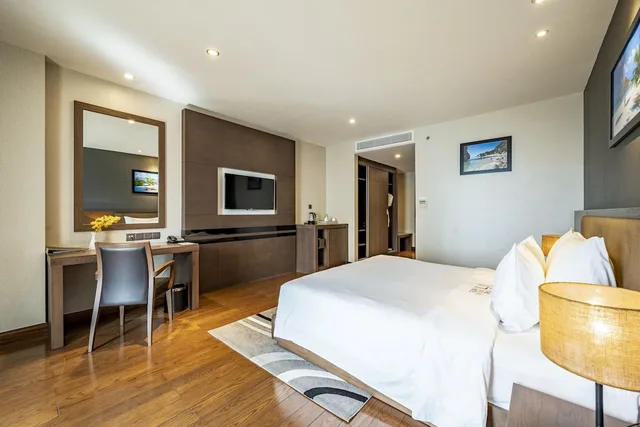 غرفة بريميير بسرير كينج، Malibu Hotel 5/10