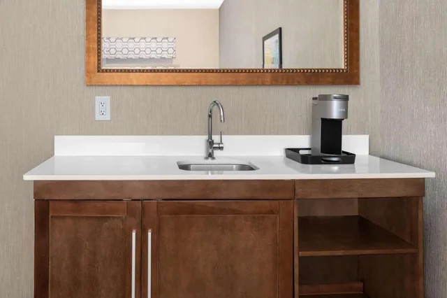 استوديو بسريرين كوين مع أريكة لذوي الإعاقة، Hampton Inn And Suites Sacramento Cal Expo 8/8
