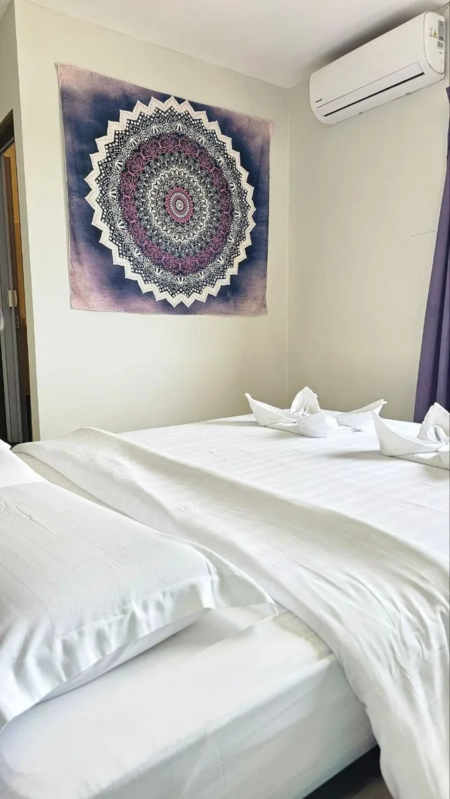 Budget, Queen Bed, No Window، De Chukai Hotel 4/4