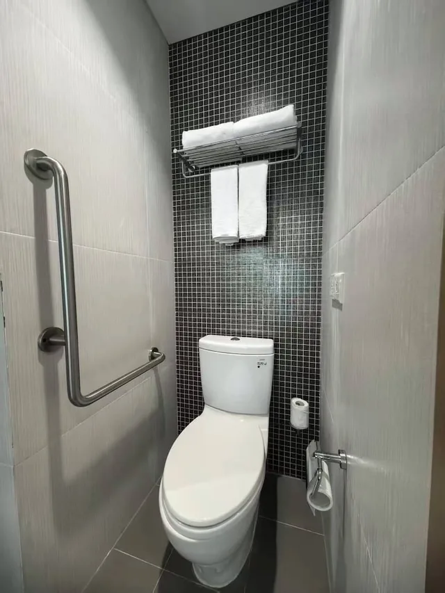غرفة بسرير كوين لذوي الإعاقة، Holiday Inn Express Shanghai Gongkang 5/8