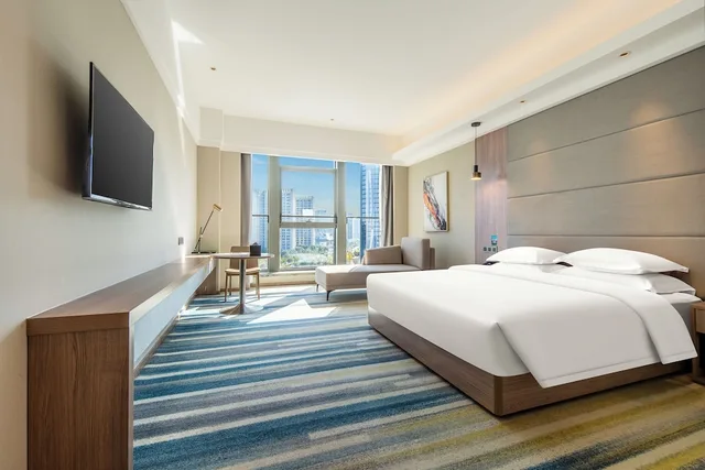Standard, Double Bed, Holiday Inn Nantong Oasis International 3/10