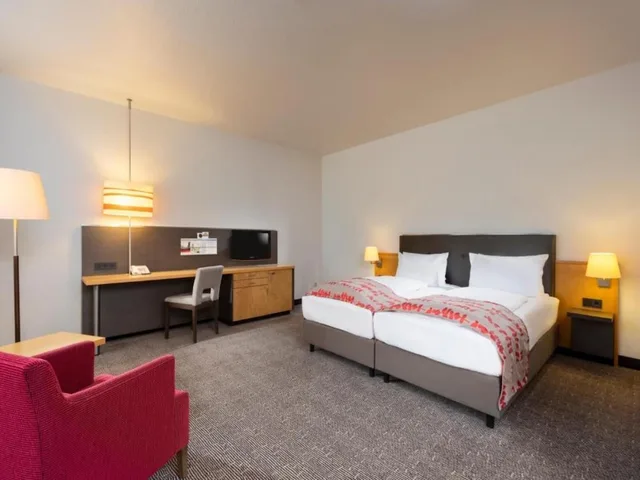 غرفة سوبيريور بسرير مزدوج، Holiday Inn Frankfurt Airport Neu Isenburg 1/4